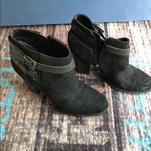 SUEDE HEELS BRAND NAME